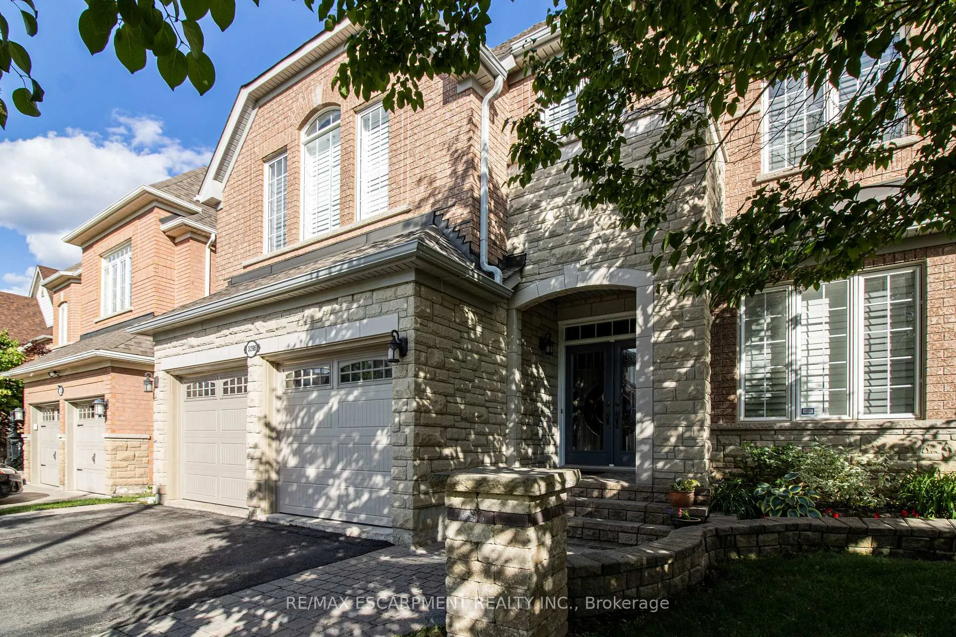 Photo 3 of 3296 Topeka Drive, Mississauga, Churchill Meadows — HOMEH