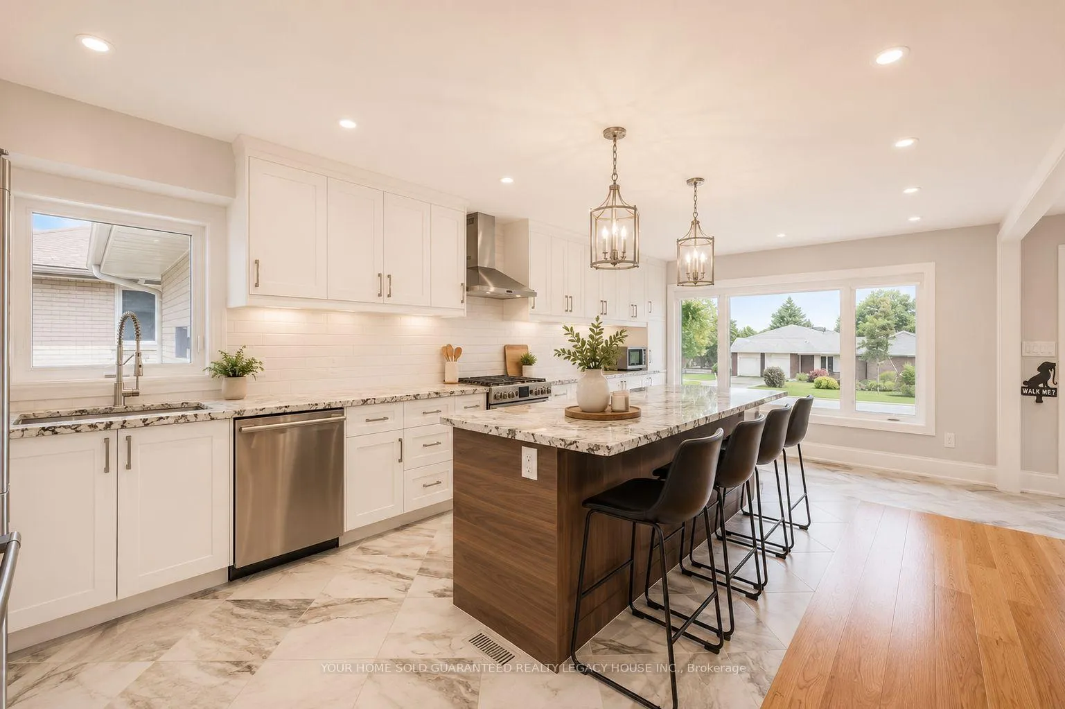 Photo 9 of 51 Springhome Road, Barrie, Allandale Heights — HOMEH