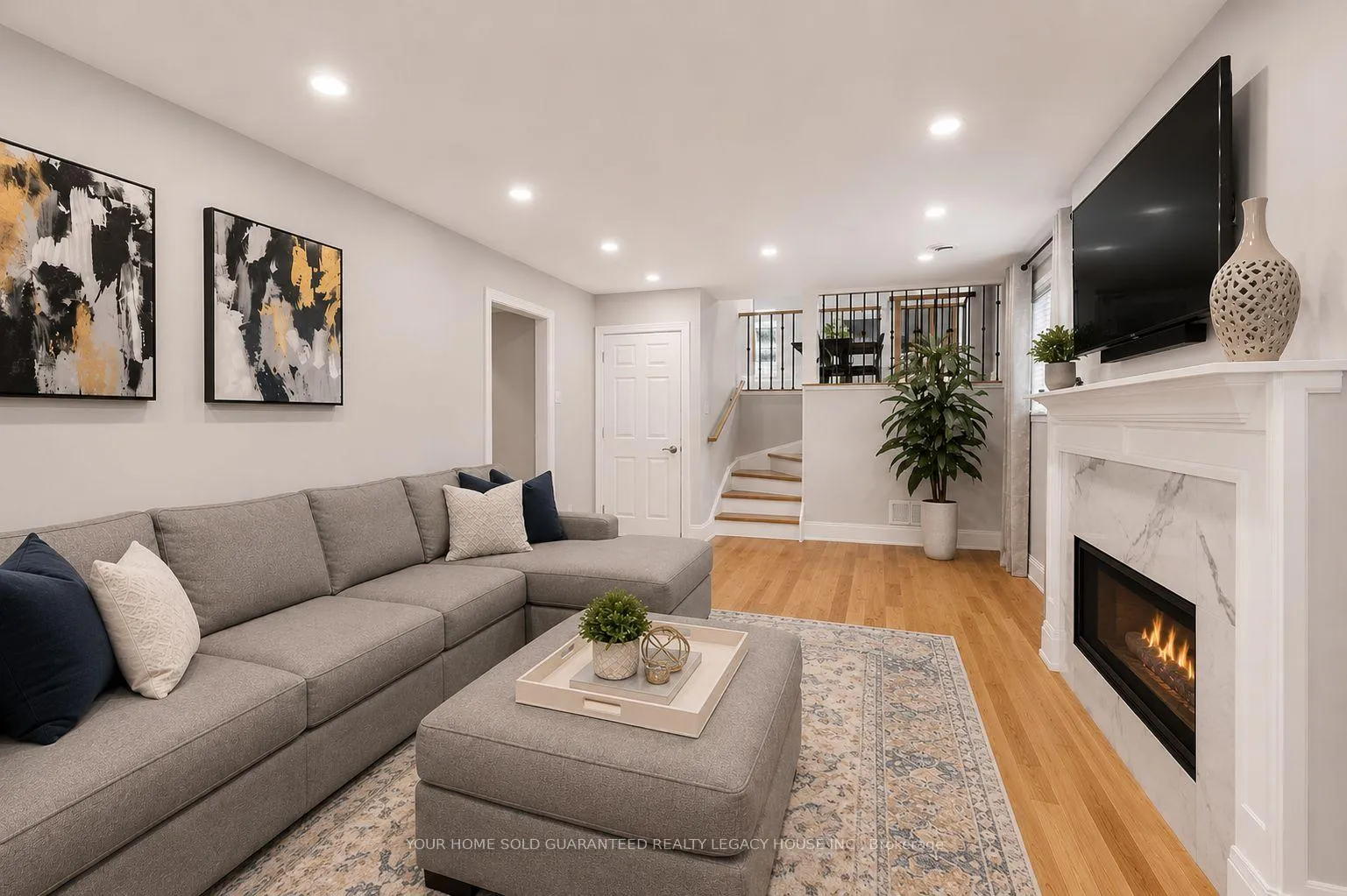 Photo 12 of 51 Springhome Road, Barrie, Allandale Heights — HOMEH