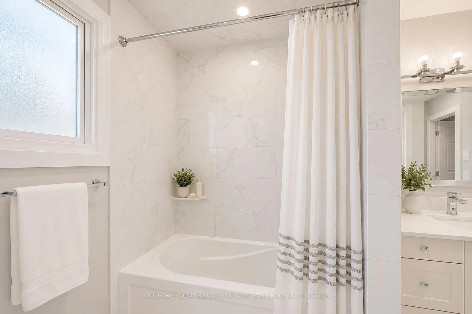 Photo 18 of 51 Springhome Road, Barrie, Allandale Heights — HOMEH