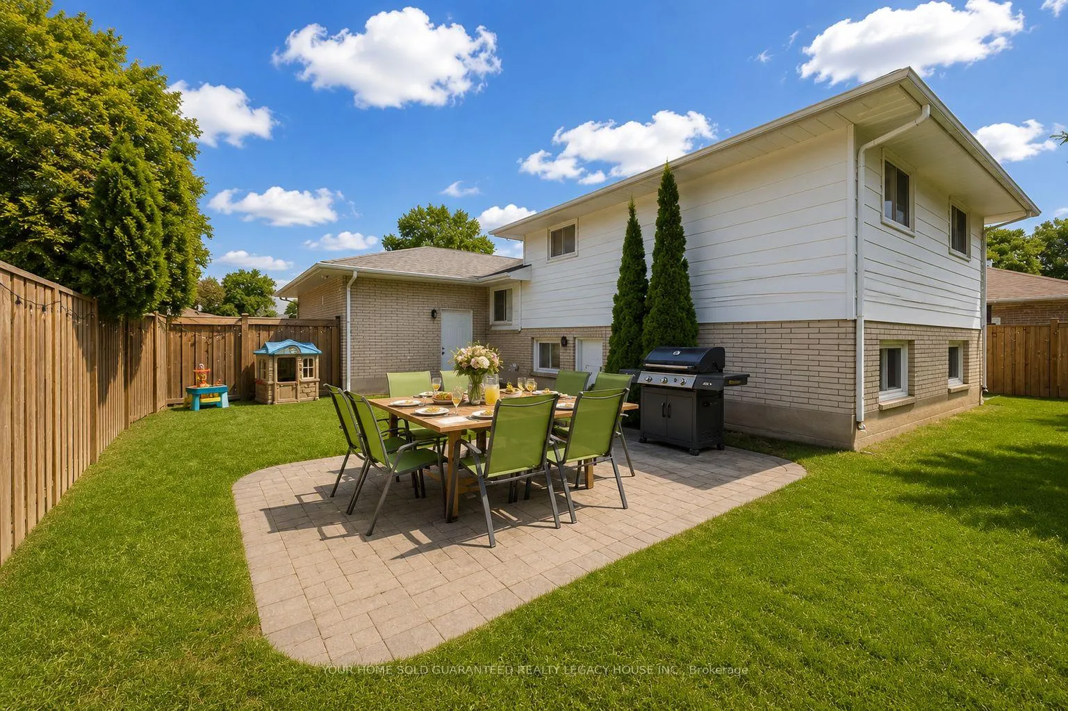 Photo 31 of 51 Springhome Road, Barrie, Allandale Heights — HOMEH