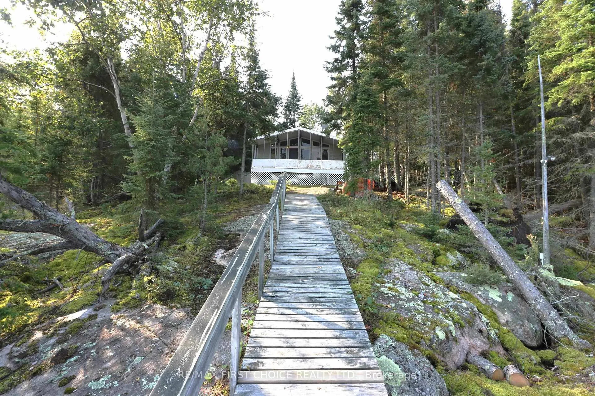 Photo 10 of S882 Winnipeg River, Kenora Remote Area, Minaki-Winnepeg River — HOMEH