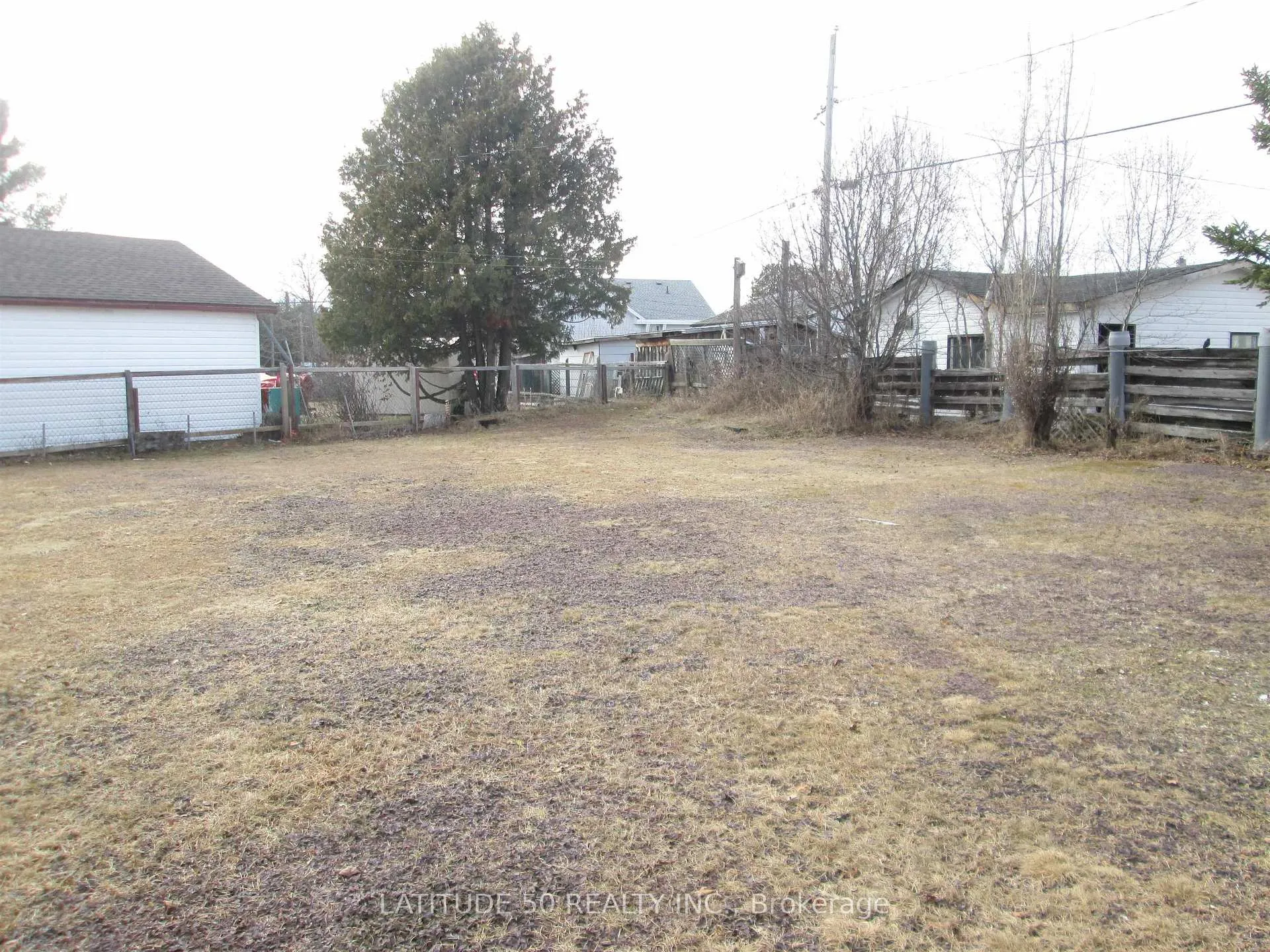 Photo 6 of 119 Willow Place, Ignace — HOMEH