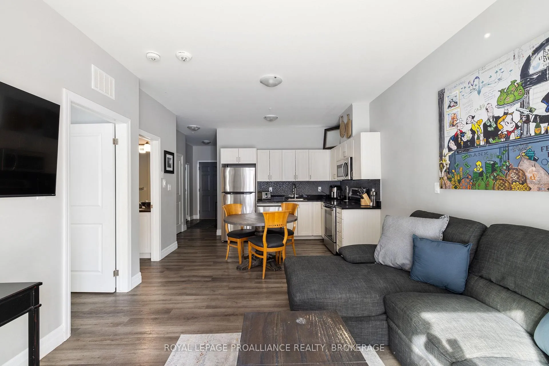 Photo 5 of Unit 113, 501 Frontenac Street, Kingston, East of Sir John A. Blvd — HOMEH