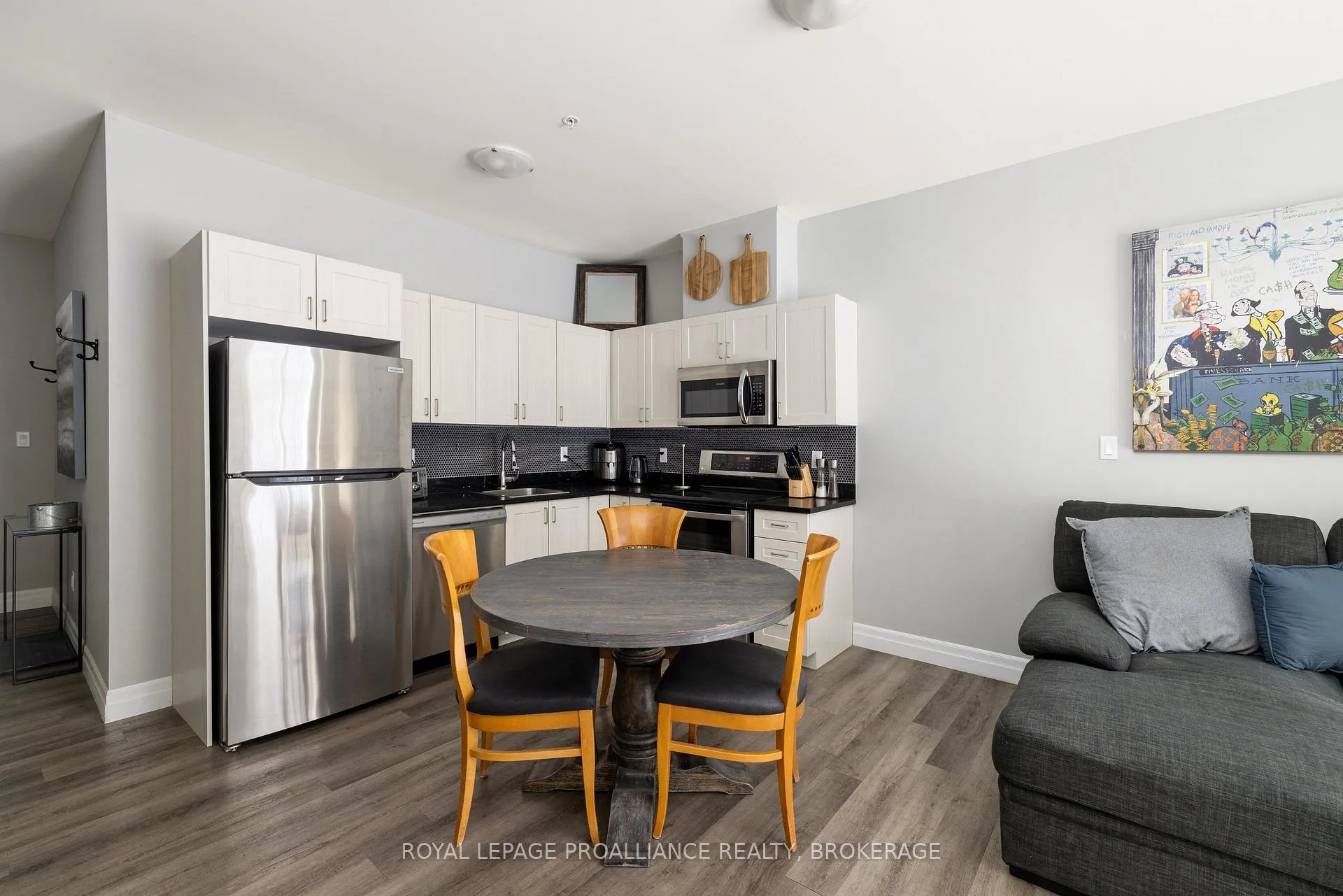 Photo 7 of Unit 113, 501 Frontenac Street, Kingston, East of Sir John A. Blvd — HOMEH