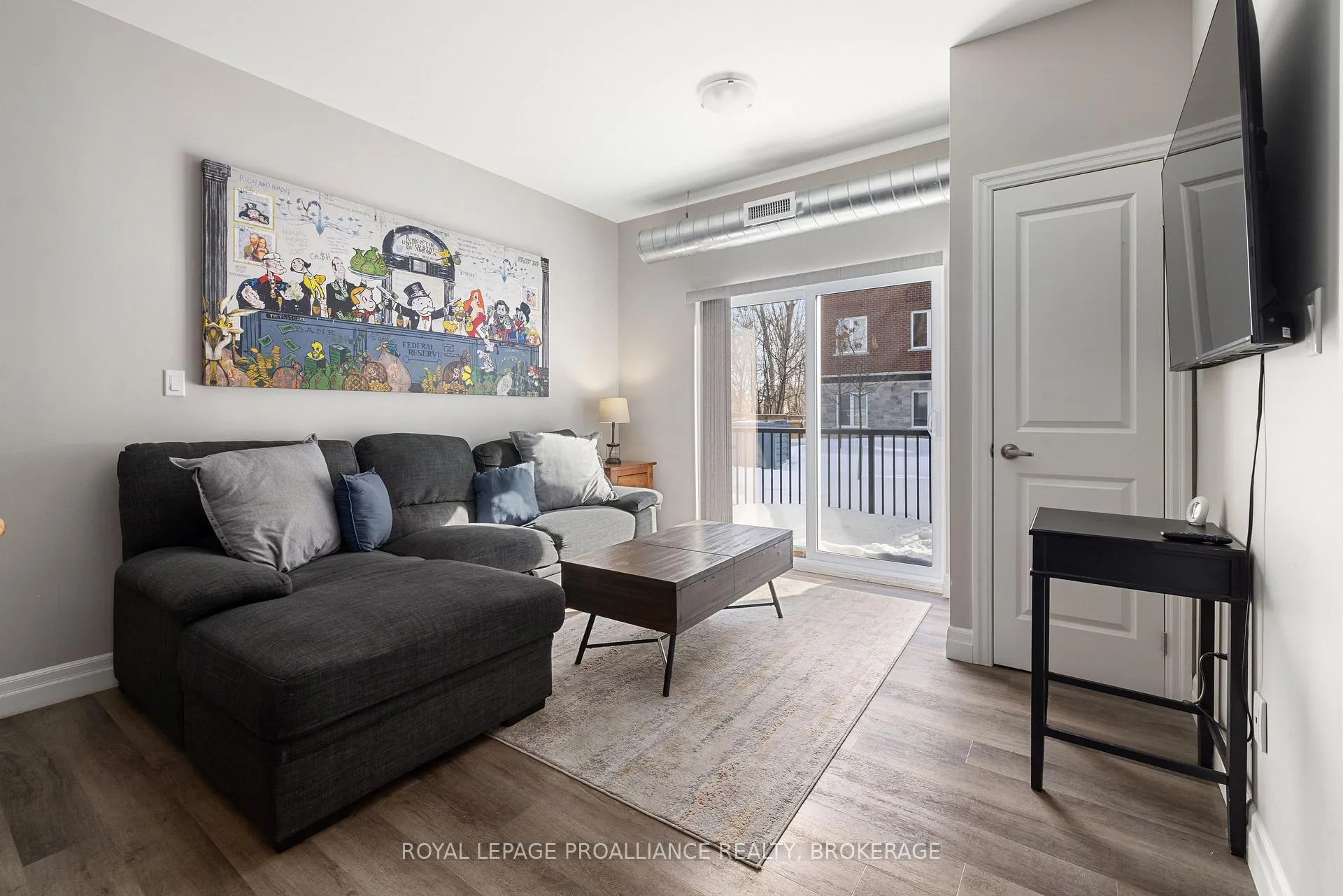 Photo 10 of Unit 113, 501 Frontenac Street, Kingston, East of Sir John A. Blvd — HOMEH