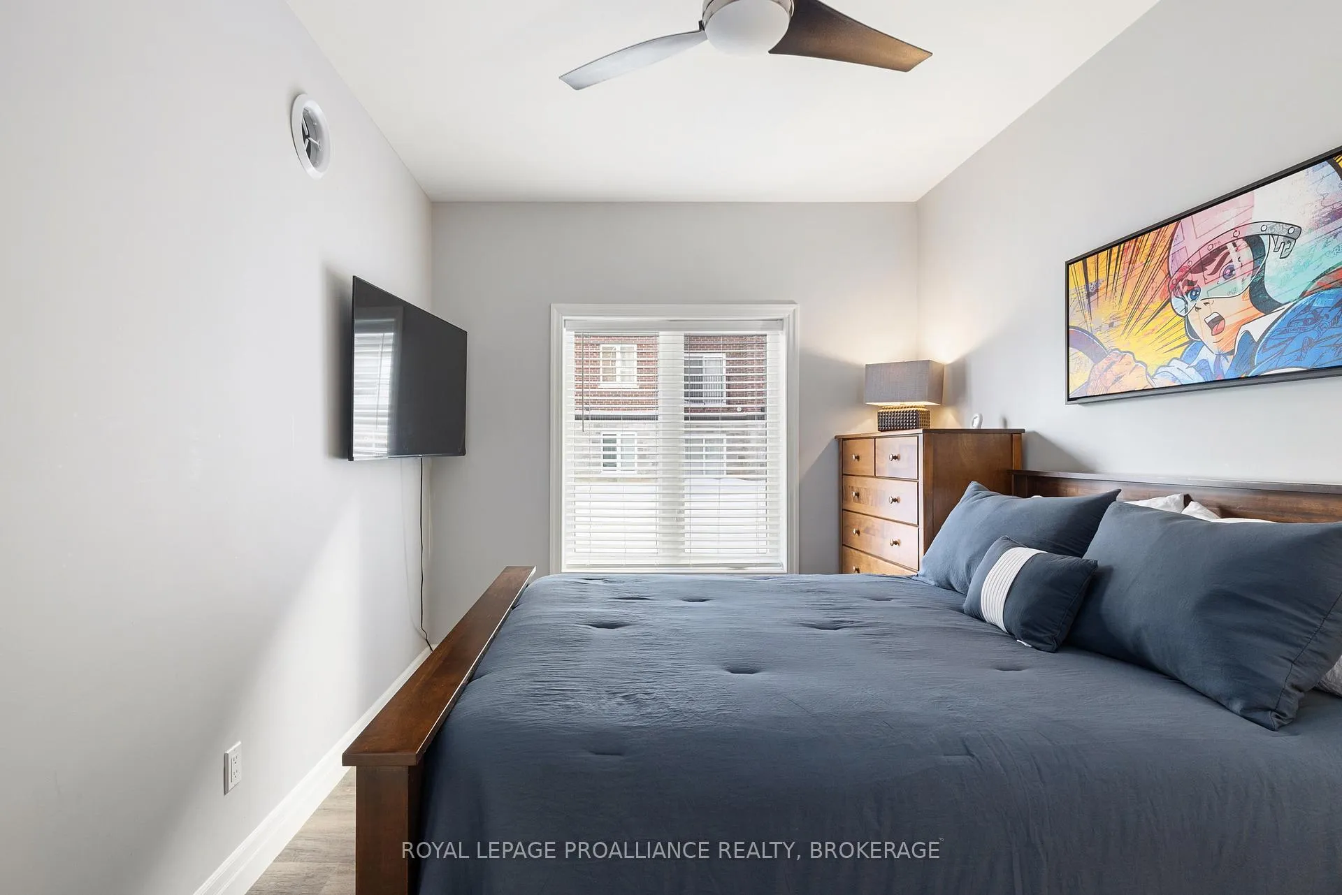 Photo 13 of Unit 113, 501 Frontenac Street, Kingston, East of Sir John A. Blvd — HOMEH