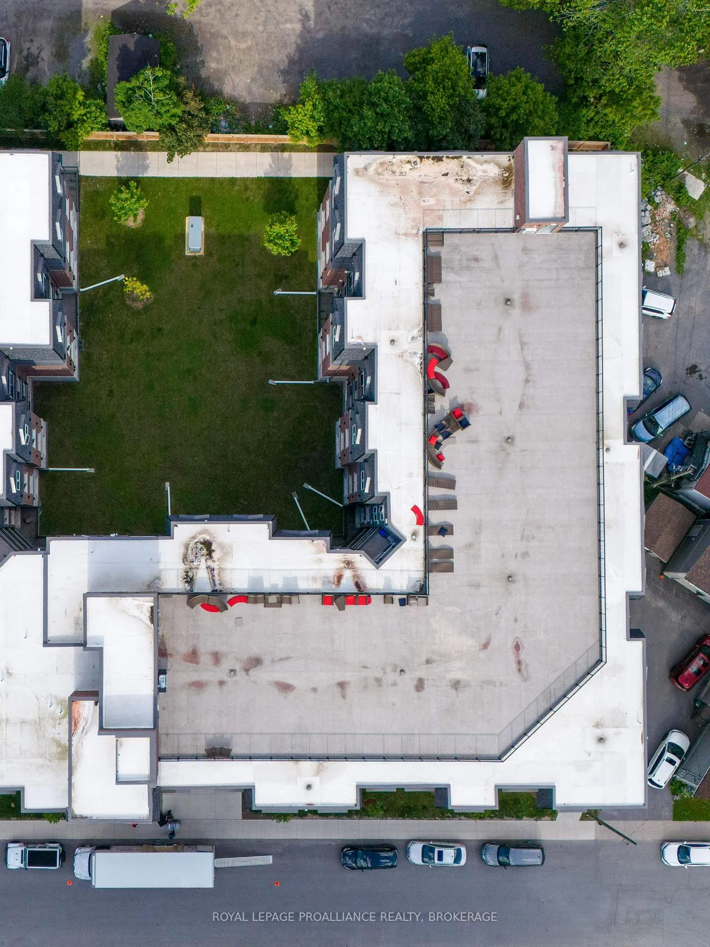 Photo 25 of Unit 113, 501 Frontenac Street, Kingston, East of Sir John A. Blvd — HOMEH