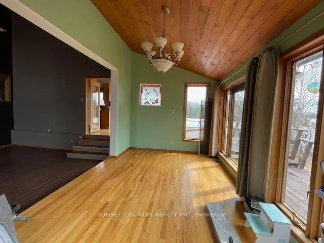 Photo 4 of 699 Coombes Drive, Kenora Remote Area, Oxdrift — HOMEH
