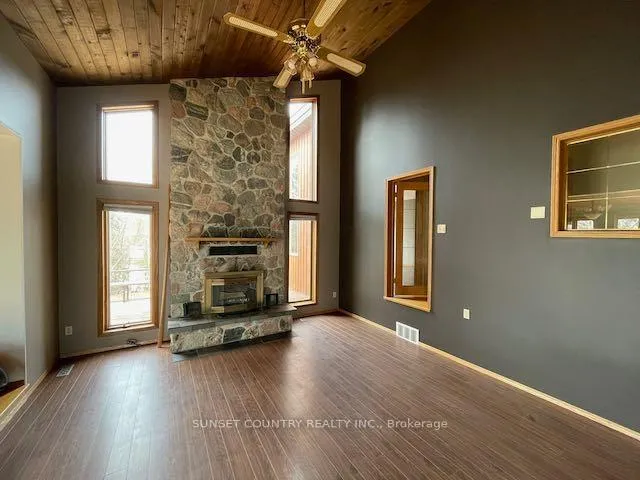 Photo 5 of 699 Coombes Drive, Kenora Remote Area, Oxdrift — HOMEH