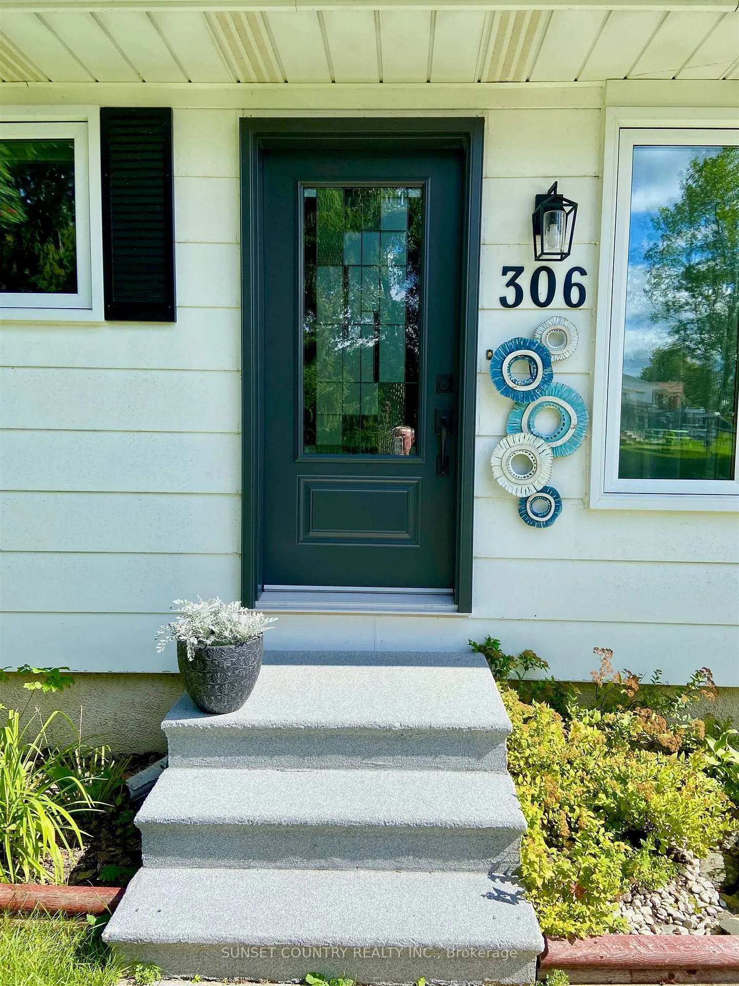 Photo 26 of 306 Wilde Street, Dryden, Milestone — HOMEH
