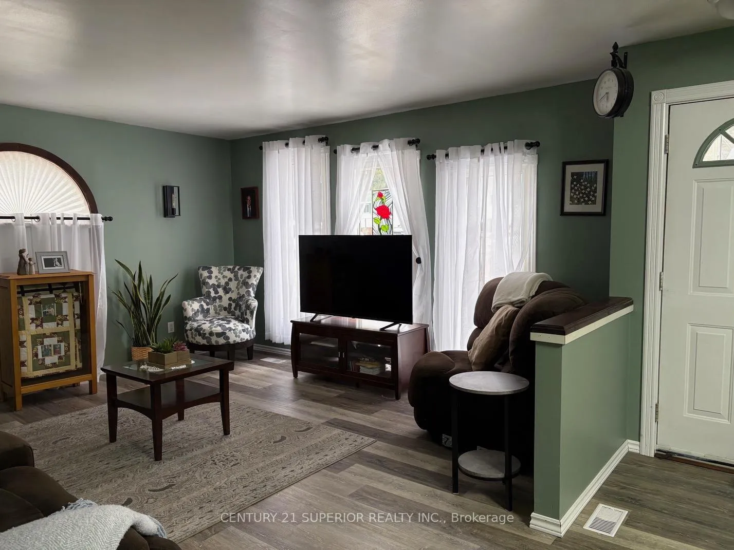 Photo 4 of 54 Redwing Ave, Manitouwadge, TB-73 — HOMEH