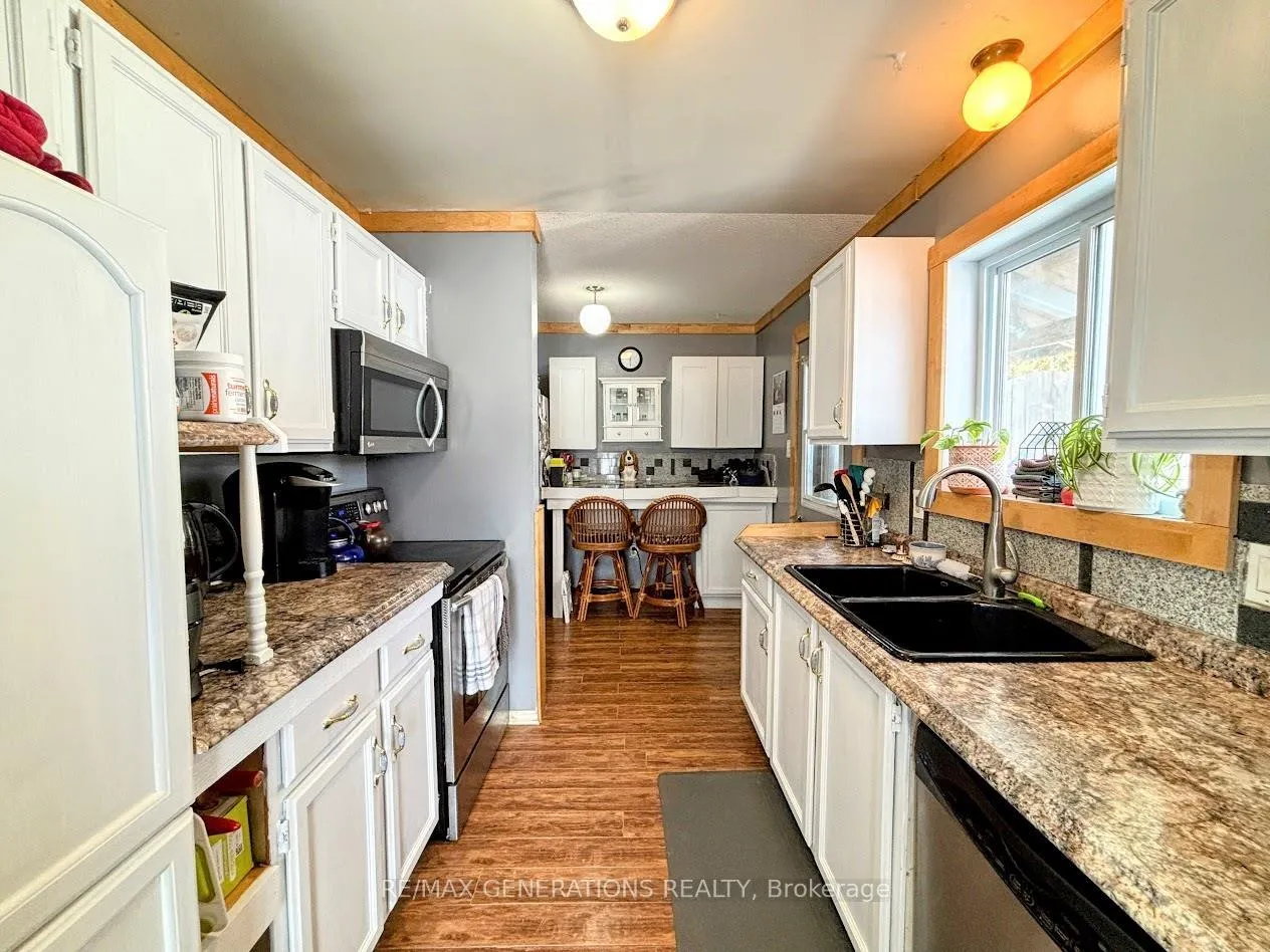 Photo 4 of 64 Hemlo Drive, Marathon — HOMEH