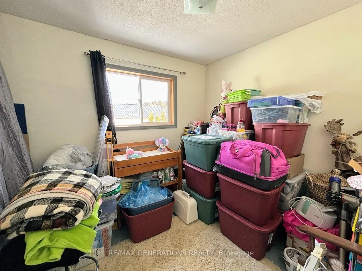 Photo 15 of 64 Hemlo Drive, Marathon — HOMEH