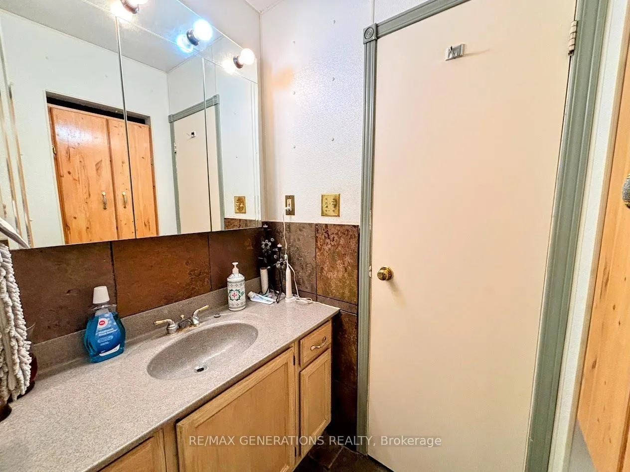 Photo 17 of 64 Hemlo Drive, Marathon — HOMEH