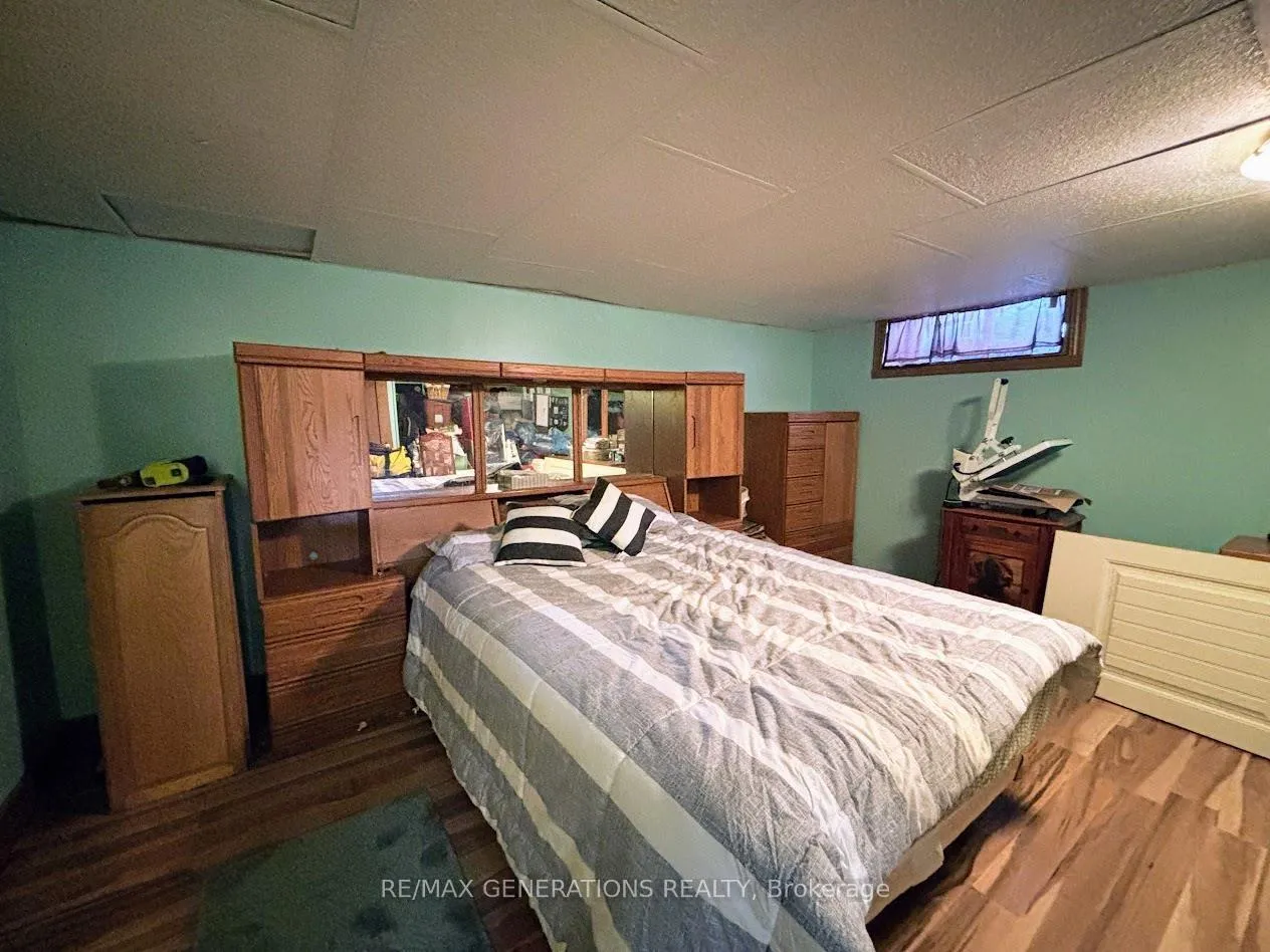 Photo 18 of 64 Hemlo Drive, Marathon — HOMEH