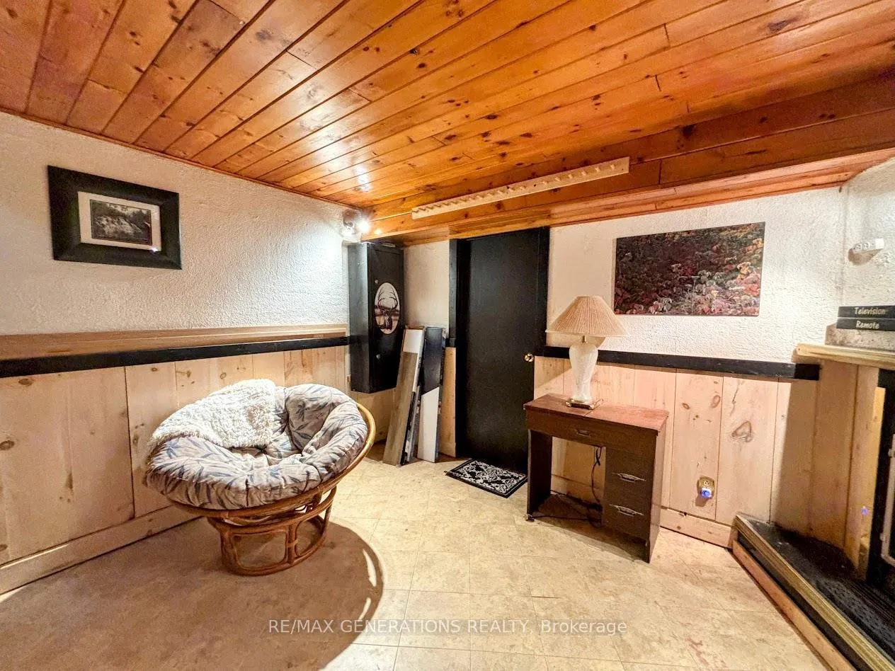 Photo 24 of 64 Hemlo Drive, Marathon — HOMEH
