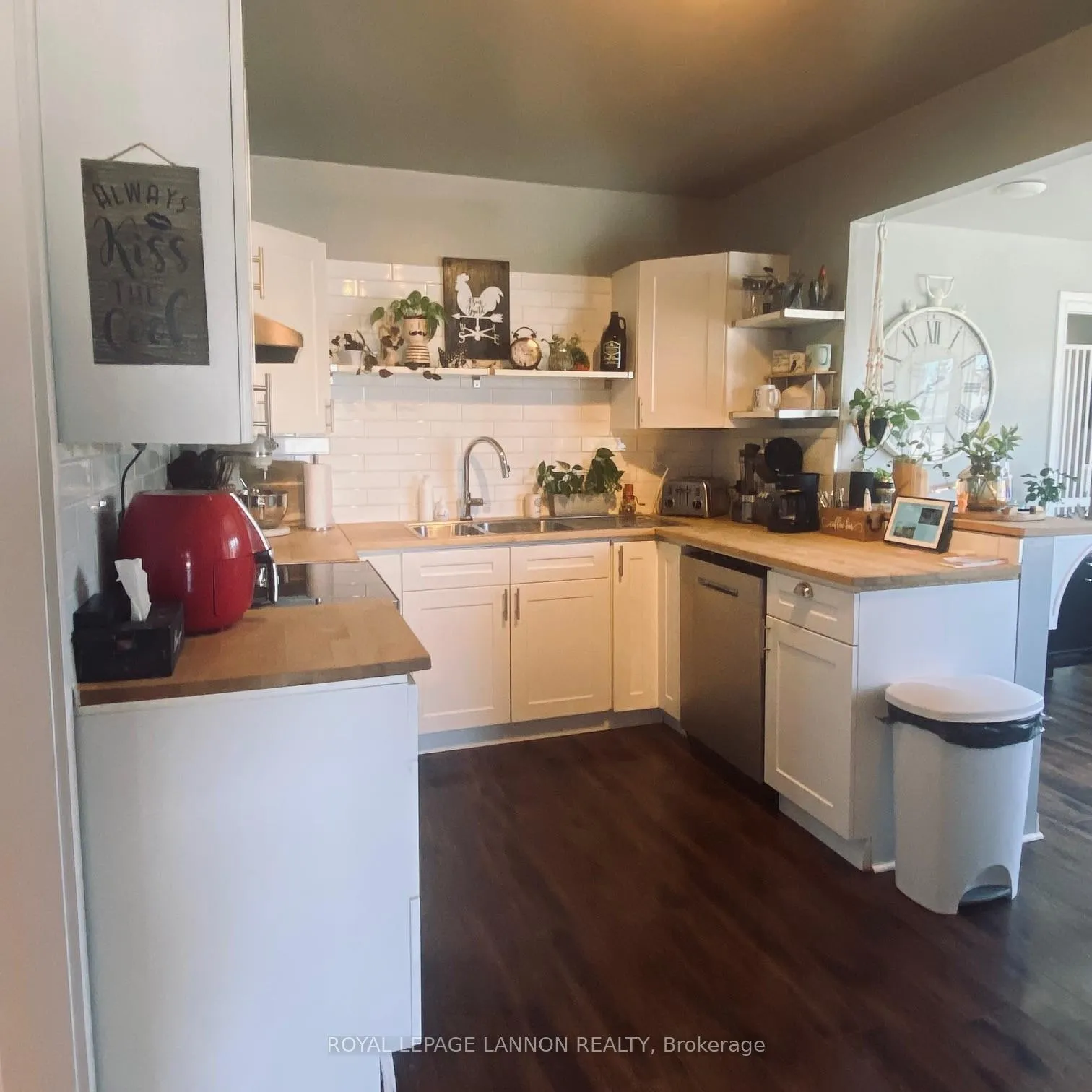 Photo 10 of 209 McKenzie Avenue E, Greenstone, Geraldton — HOMEH