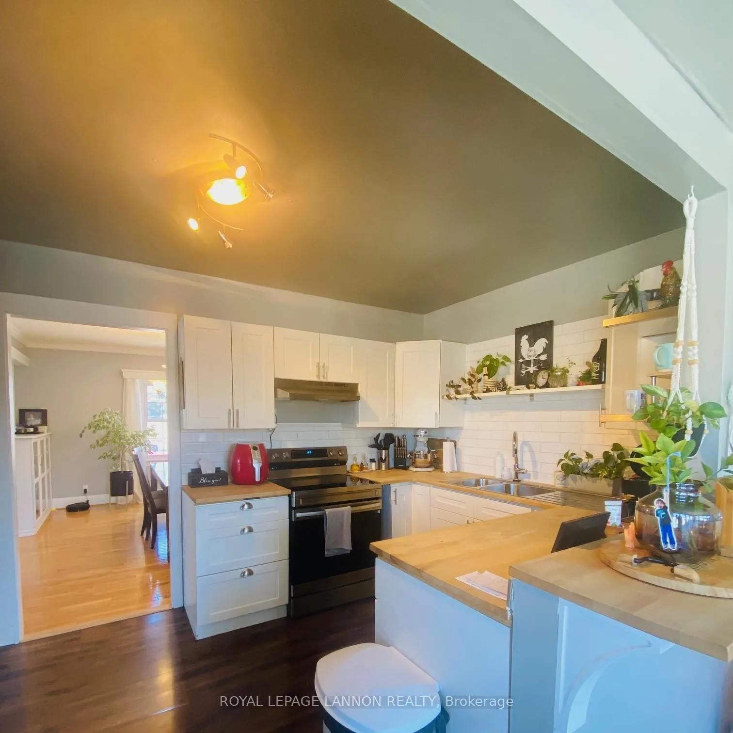 Photo 11 of 209 McKenzie Avenue E, Greenstone, Geraldton — HOMEH