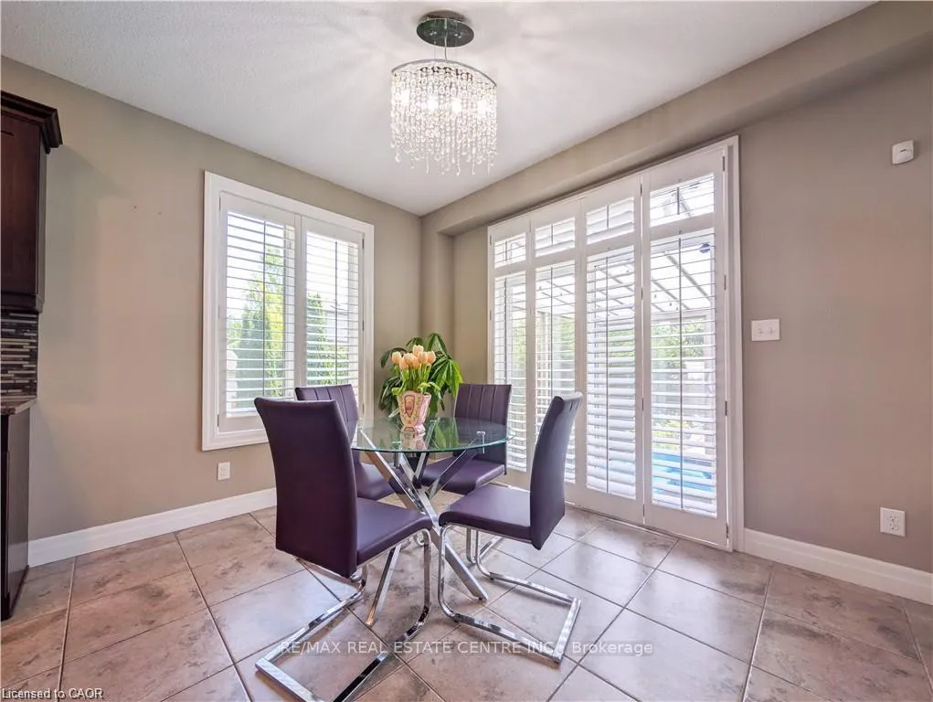 Photo 15 of 76 Blossomfield Crescent, Cambridge, Blair Road — HOMEH