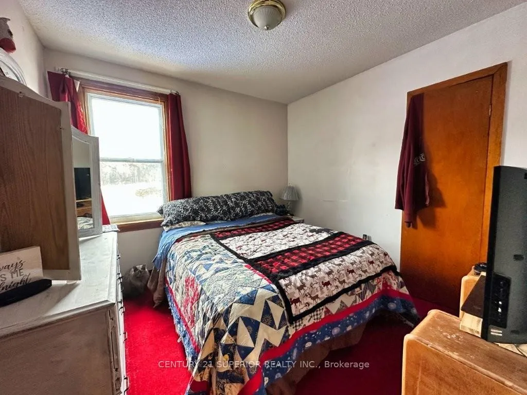 Photo 17 of 209 Walker Street, Schreiber — HOMEH