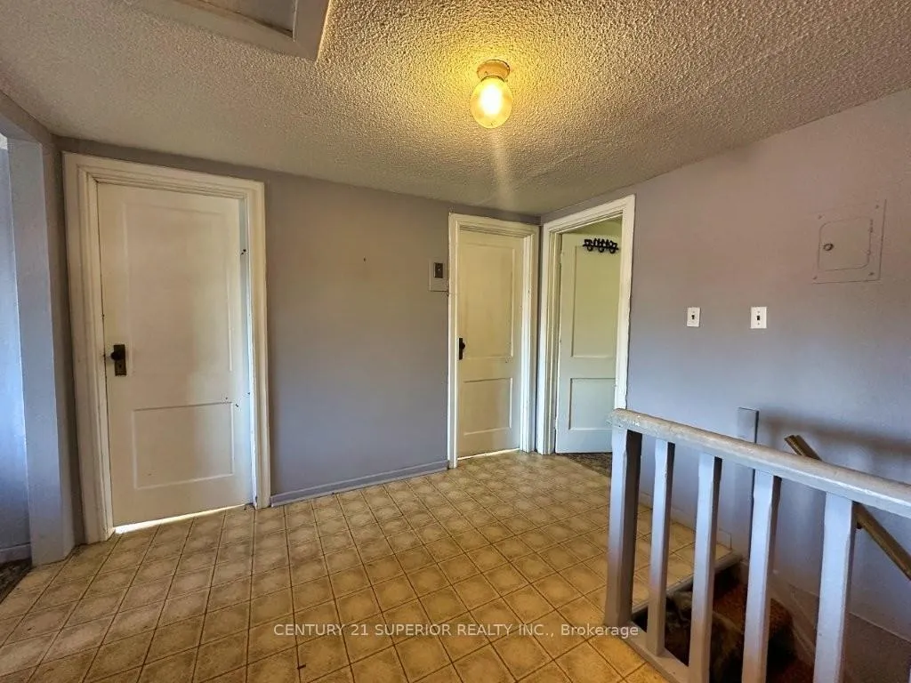 Photo 24 of 209 Walker Street, Schreiber — HOMEH