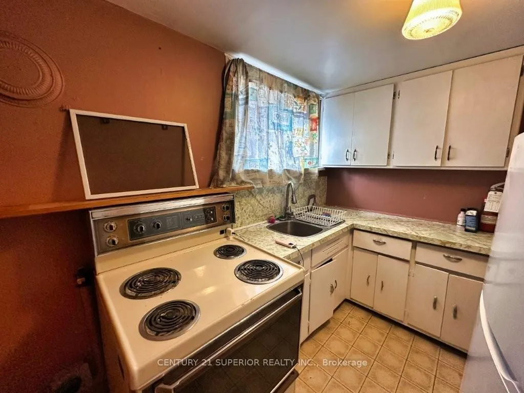 Photo 29 of 209 Walker Street, Schreiber — HOMEH
