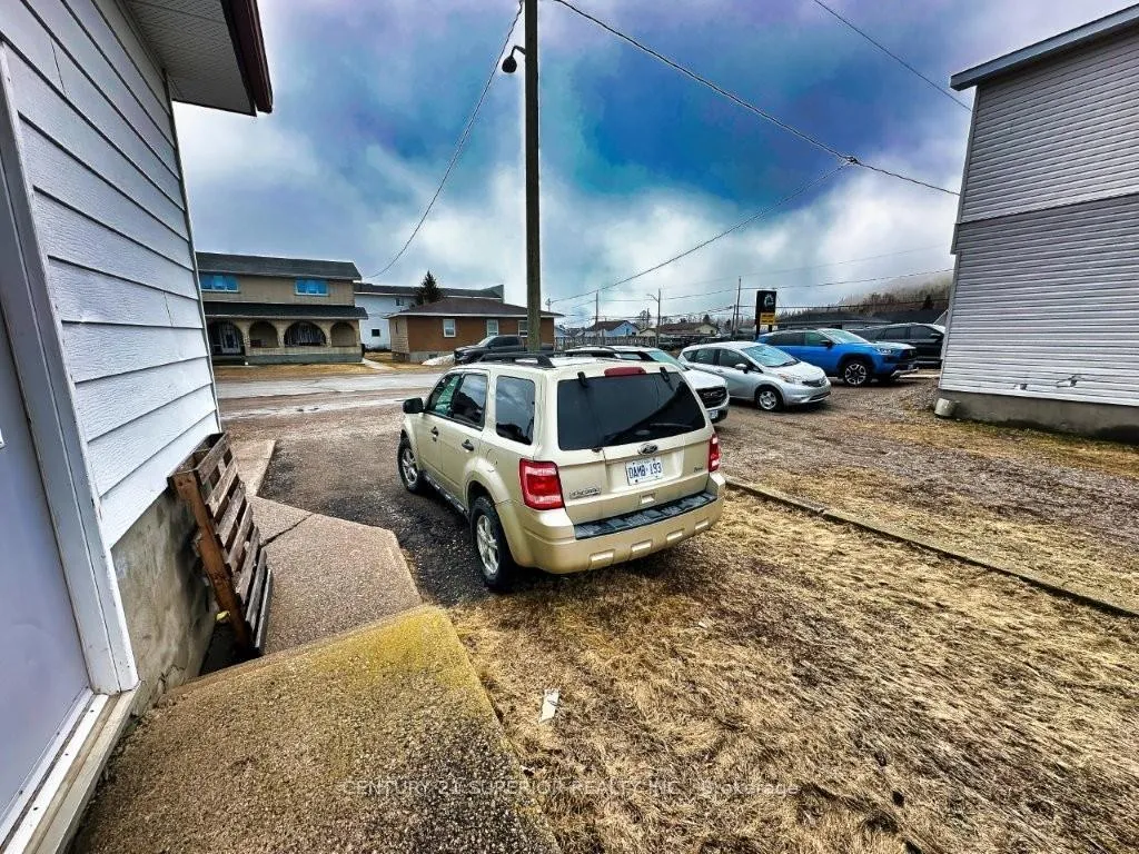 Photo 48 of 209 Walker Street, Schreiber — HOMEH