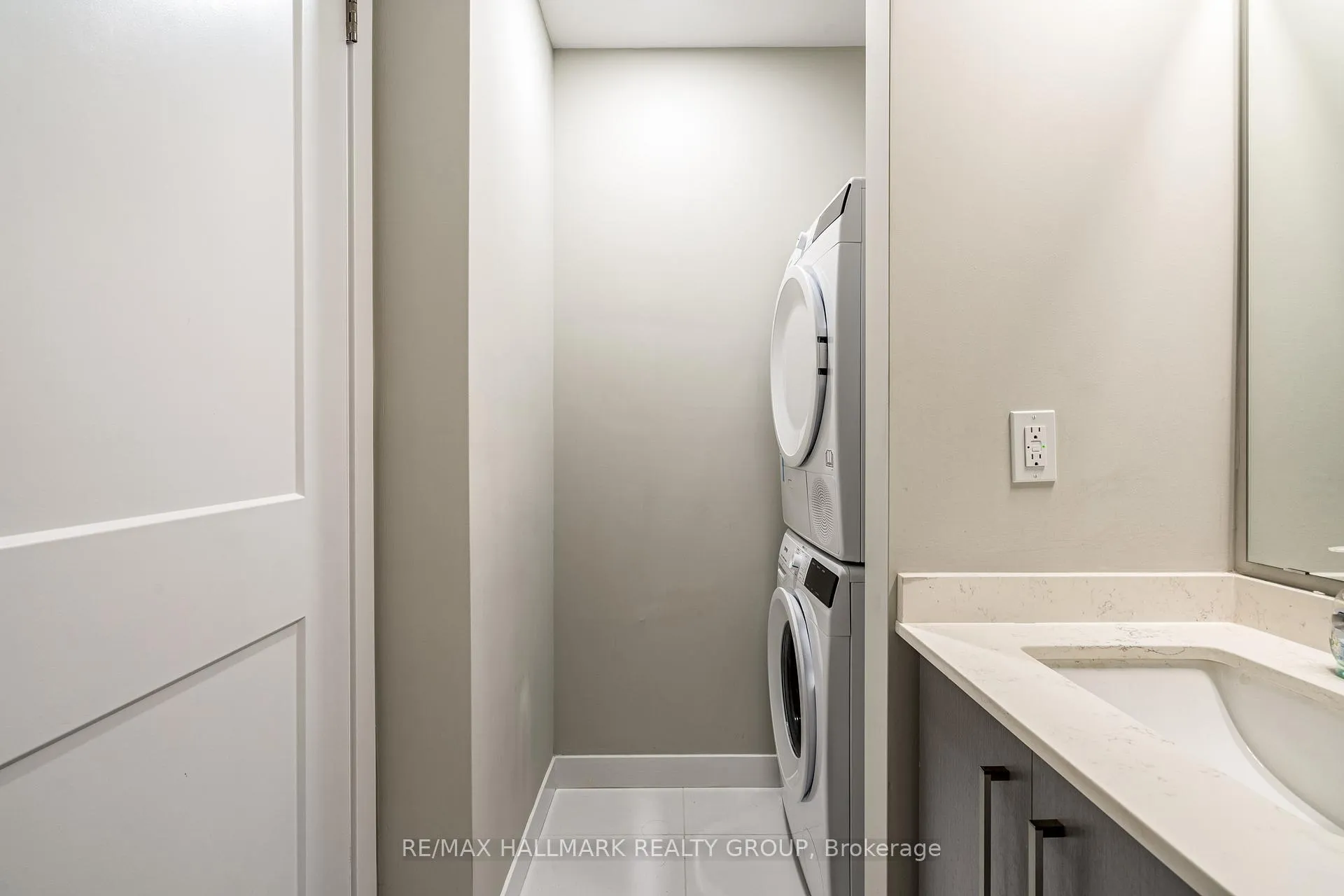 Photo 20 of Unit 1006, 15 Queen Street S, Hamilton, Central — HOMEH
