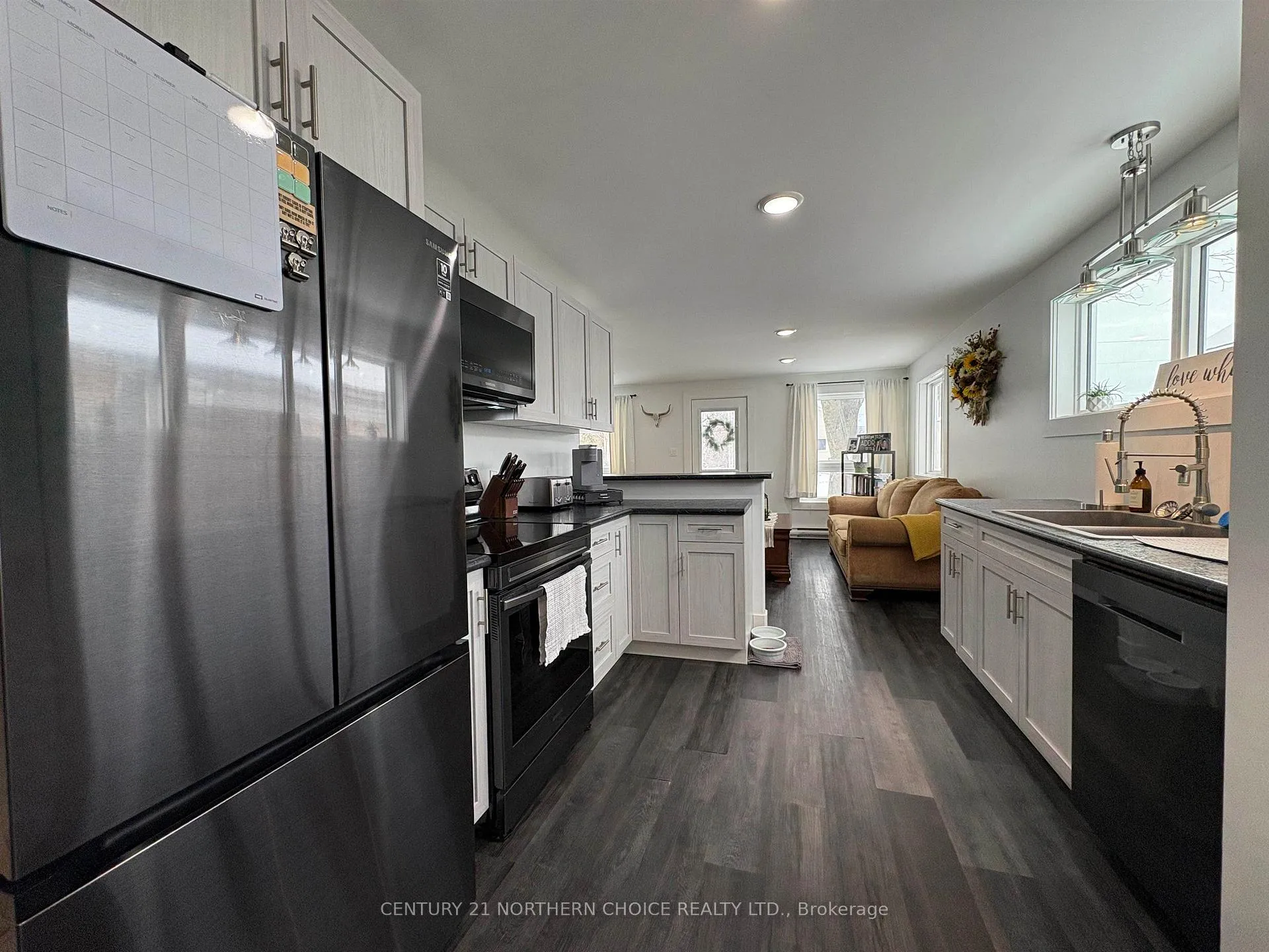 Photo 11 of 1026 Third Street E, Fort Frances — HOMEH