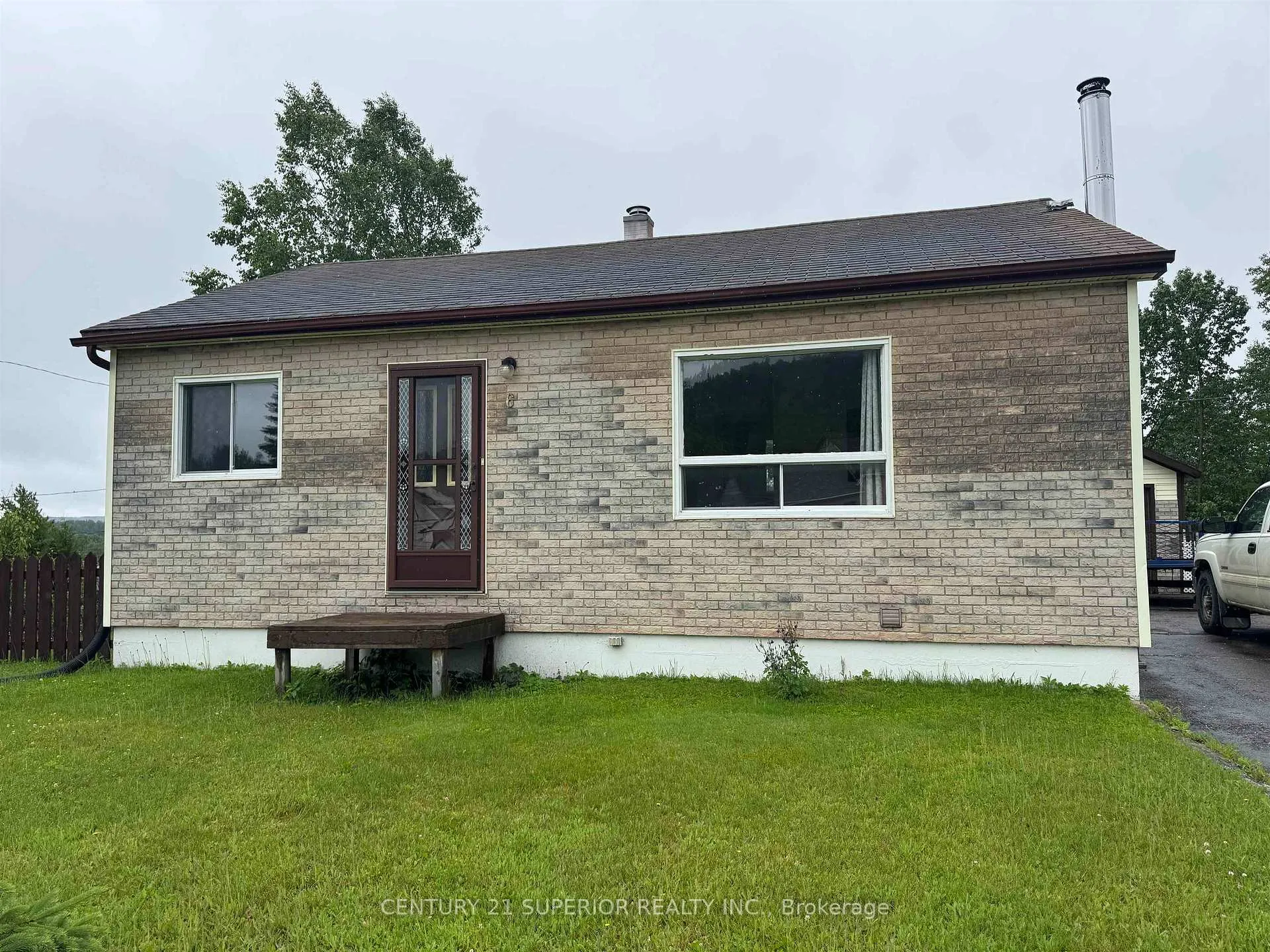 Photo 3 of 6 Kinglet Place, Manitouwadge, TB-73 — HOMEH