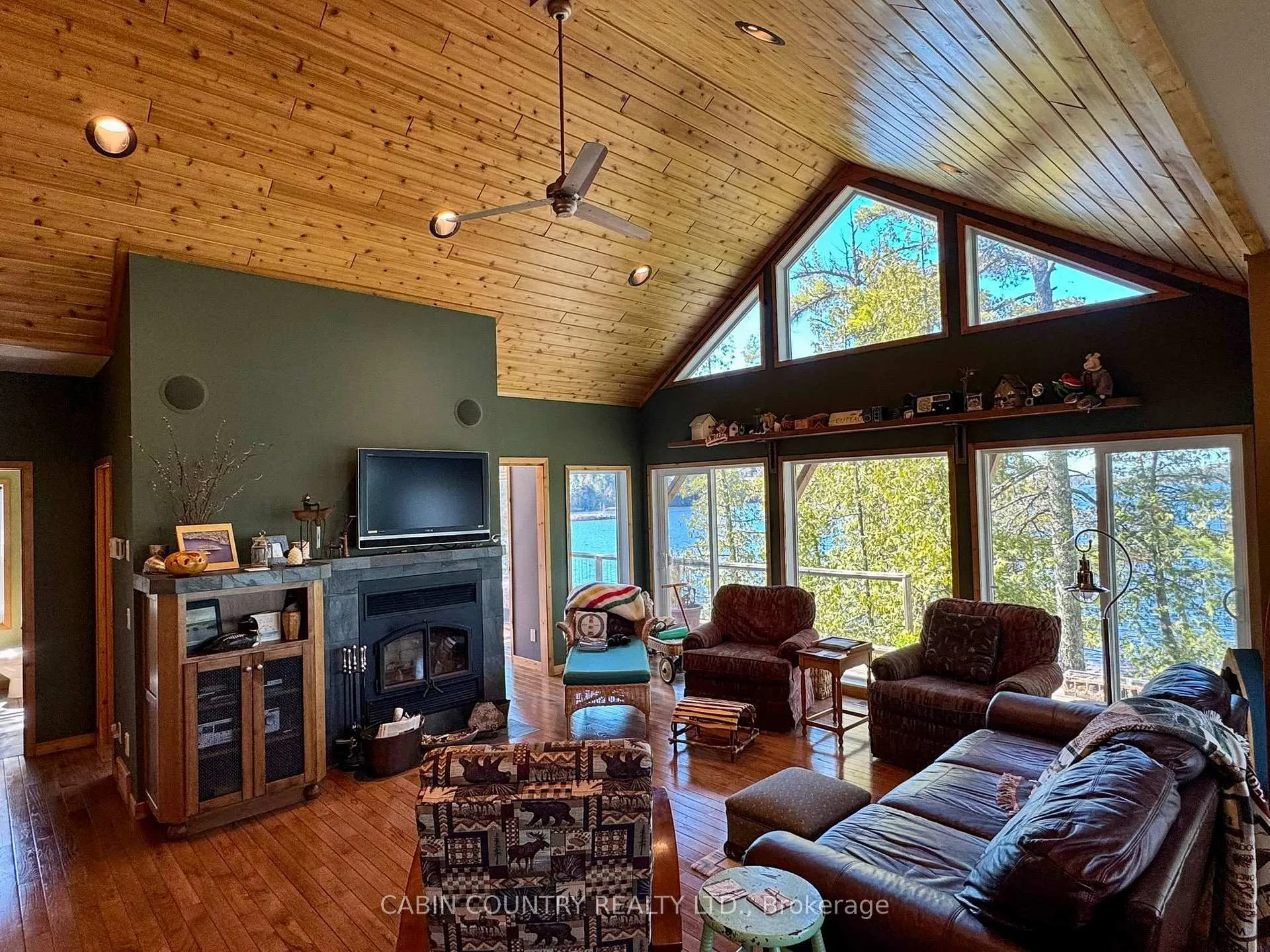 Photo 26 of Fantasy Island, Kenora Remote Area, Lake of the Woods North — HOMEH
