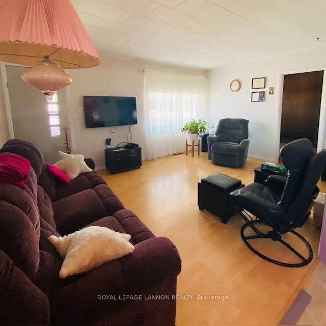 Photo 3 of 308 Ball park Crescent, Greenstone — HOMEH
