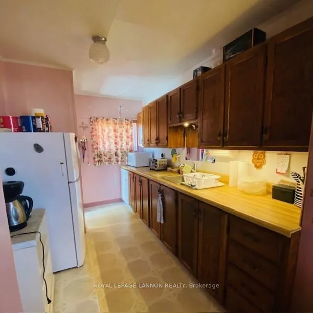 Photo 7 of 308 Ball park Crescent, Greenstone — HOMEH