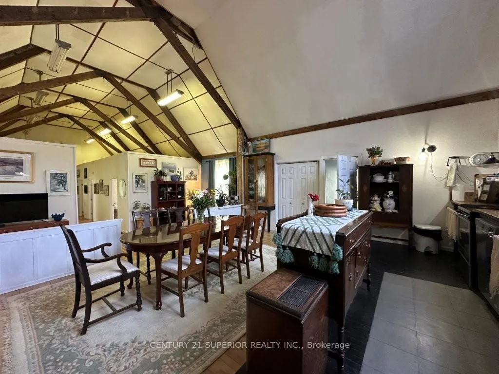 Photo 9 of 19 White Boulevard, Red Rock, TB-85 — HOMEH