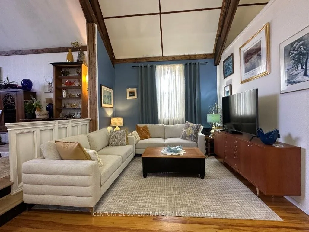 Photo 17 of 19 White Boulevard, Red Rock, TB-85 — HOMEH