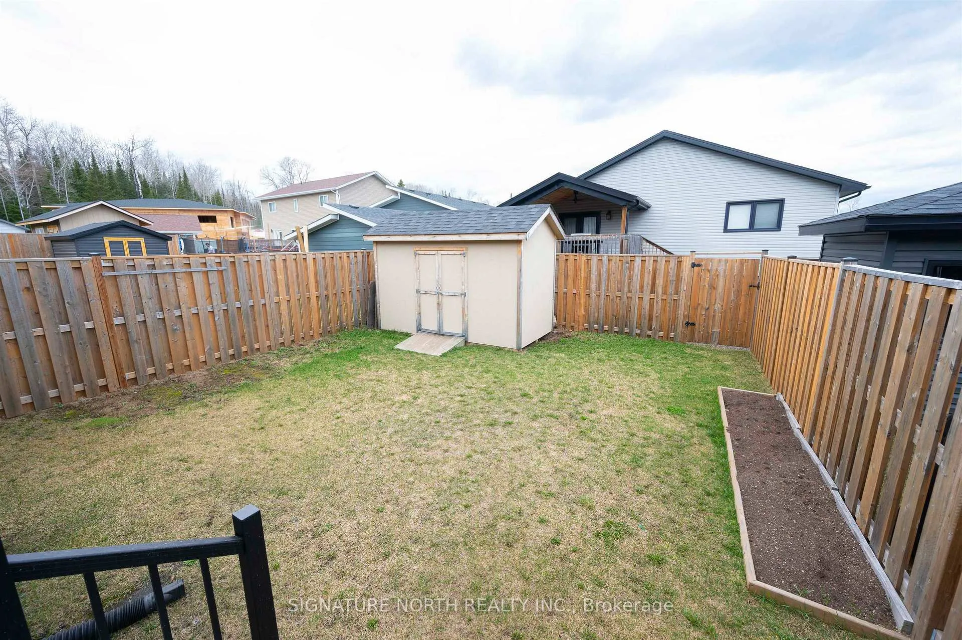 Photo 31 of 510 Gemstone Drive, Thunder Bay, Dawson Heights — HOMEH