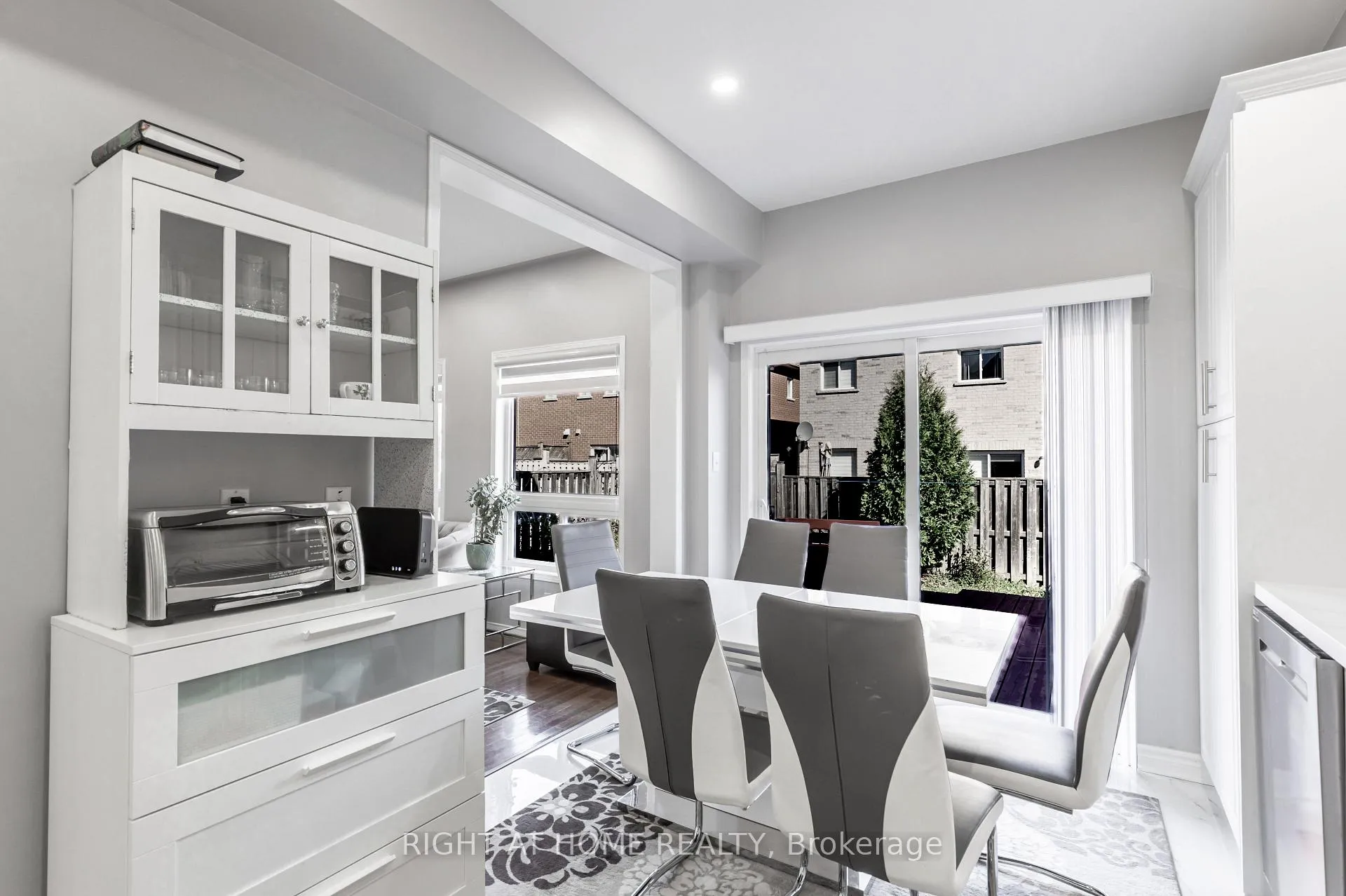 Photo 13 of 1107 Bonin Crescent, Milton, Clarke — HOMEH