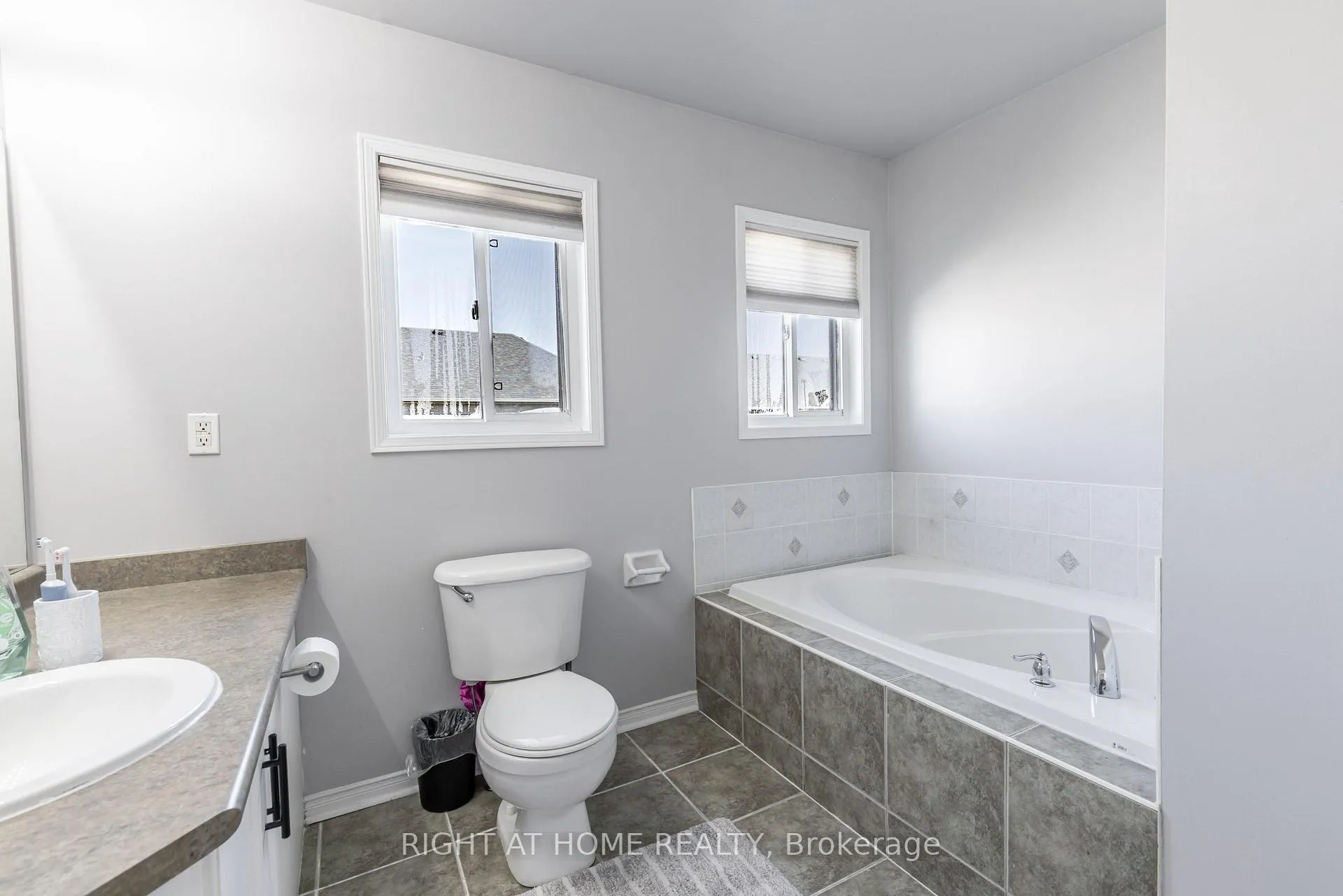 Photo 24 of 1107 Bonin Crescent, Milton, Clarke — HOMEH