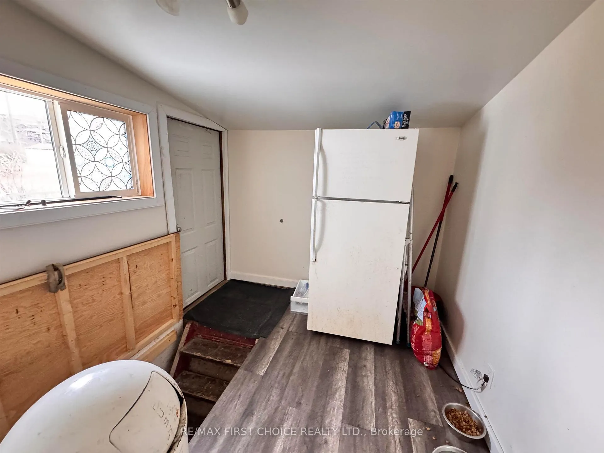 Photo 19 of 16 Birch Lane, Red Lake — HOMEH
