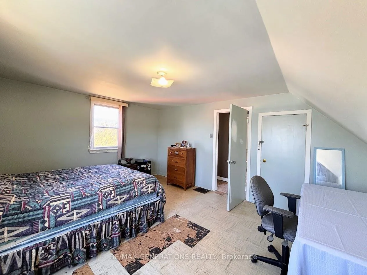 Photo 14 of 25 Neebig Avenue, Manitouwadge — HOMEH