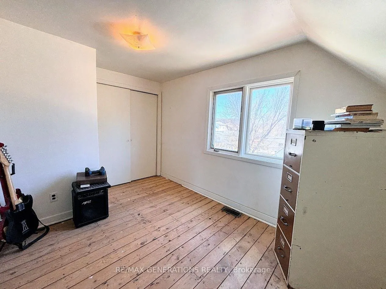 Photo 15 of 25 Neebig Avenue, Manitouwadge — HOMEH