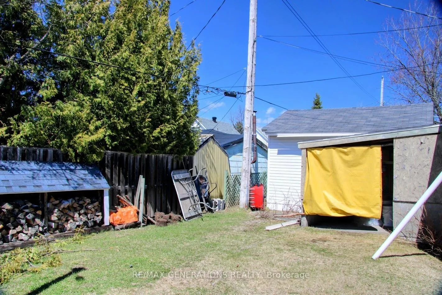 Photo 26 of 25 Neebig Avenue, Manitouwadge — HOMEH