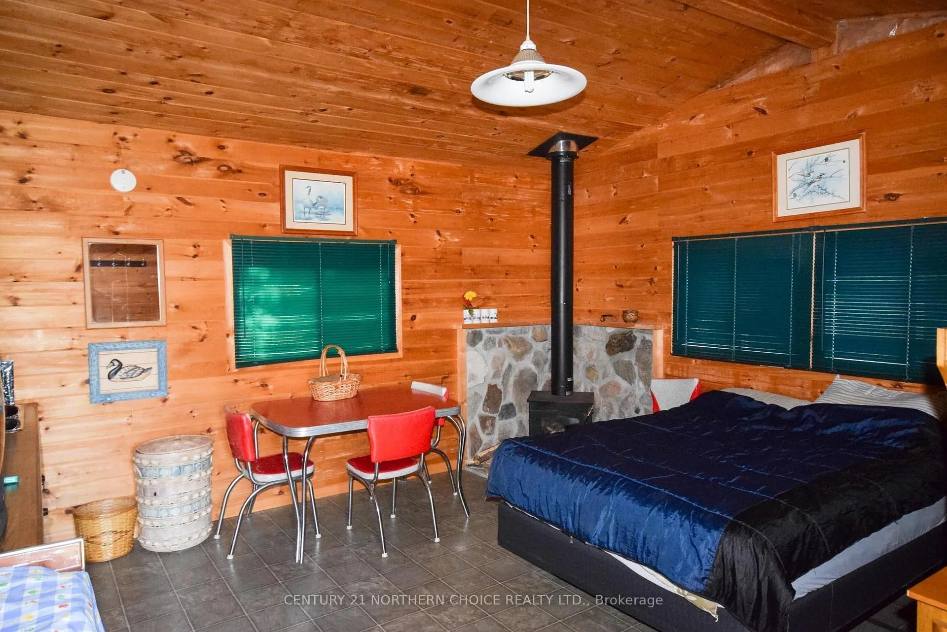 Photo 31 of 01 Allie Island E, Kenora Remote Area, Lake of the Woods North — HOMEH