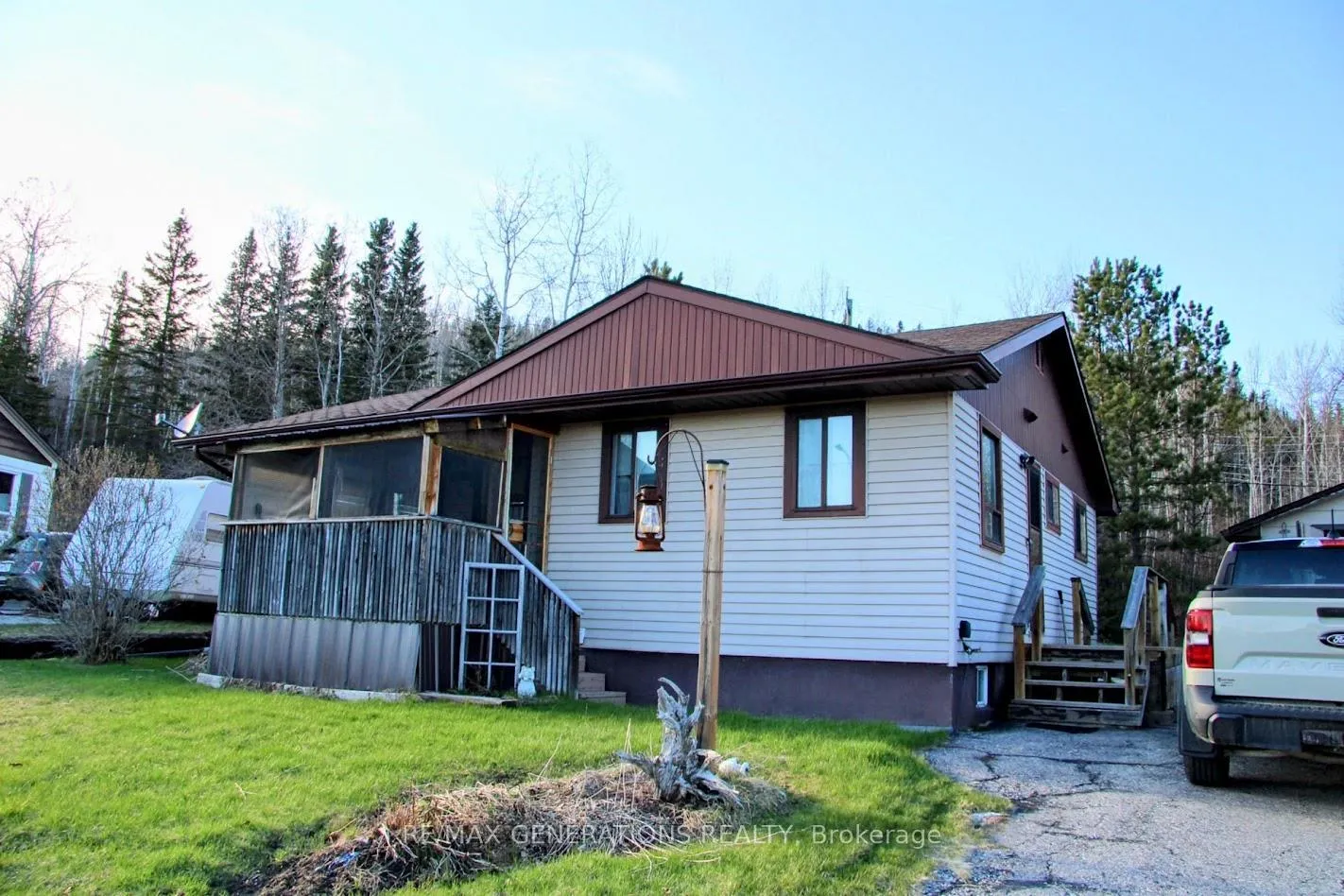 Photo 1 of 9 Swallow Drive, Manitouwadge, TB-73 — HOMEH