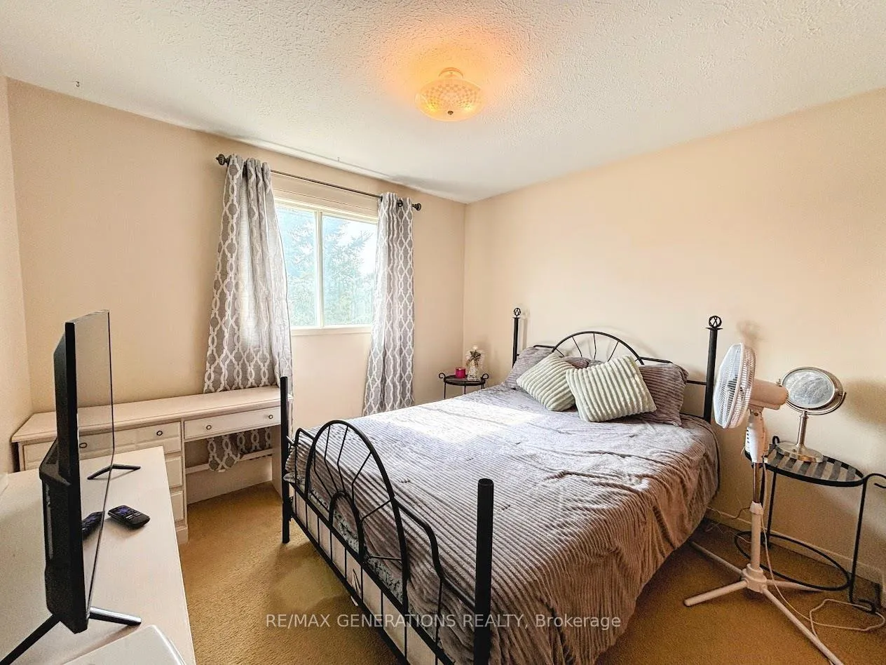 Photo 10 of 80 Matachewan Road, Manitouwadge, TB-73 — HOMEH