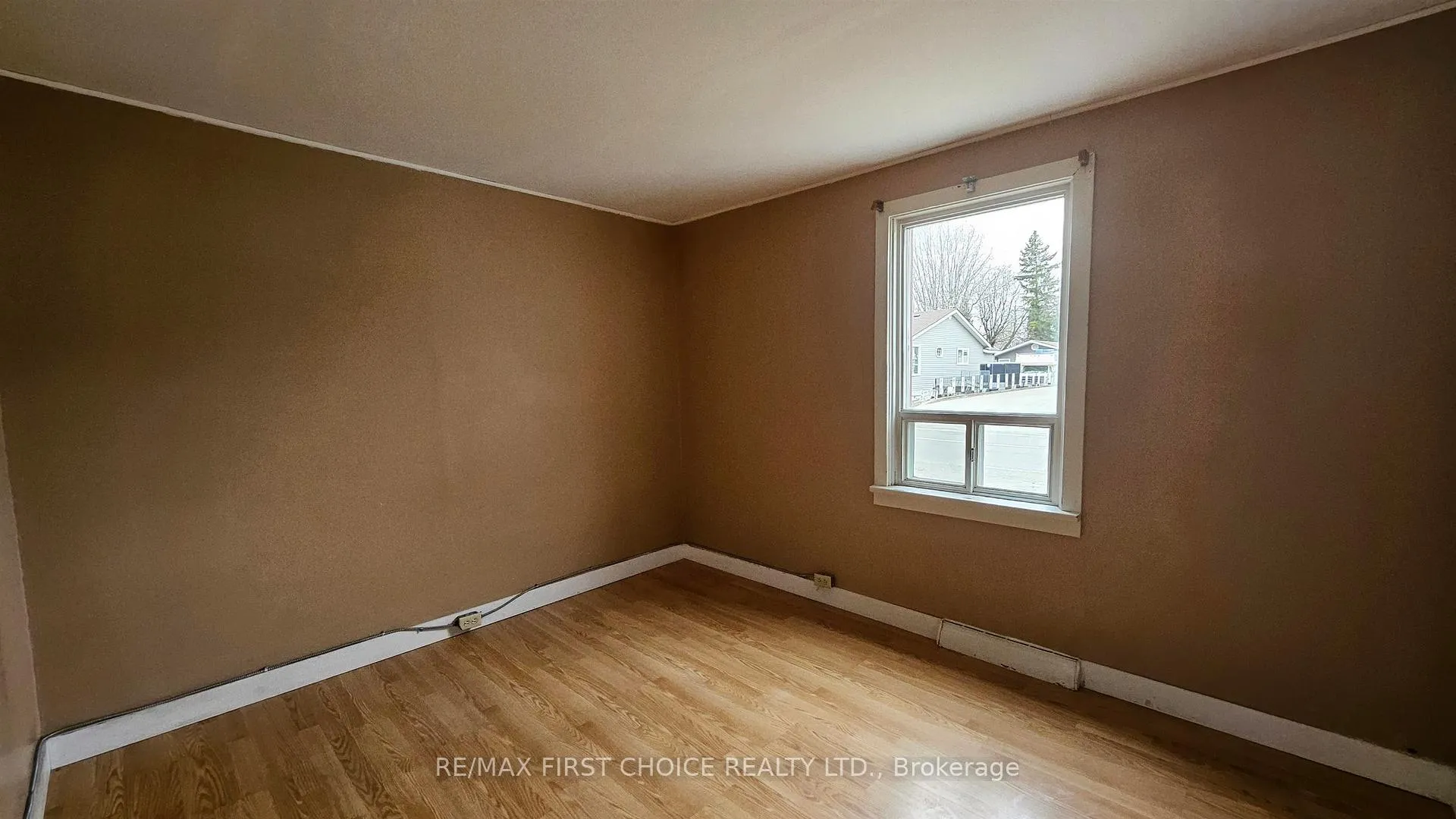 Photo 11 of 345 Ray Boulevard, Thunder Bay, Academy Heights — HOMEH