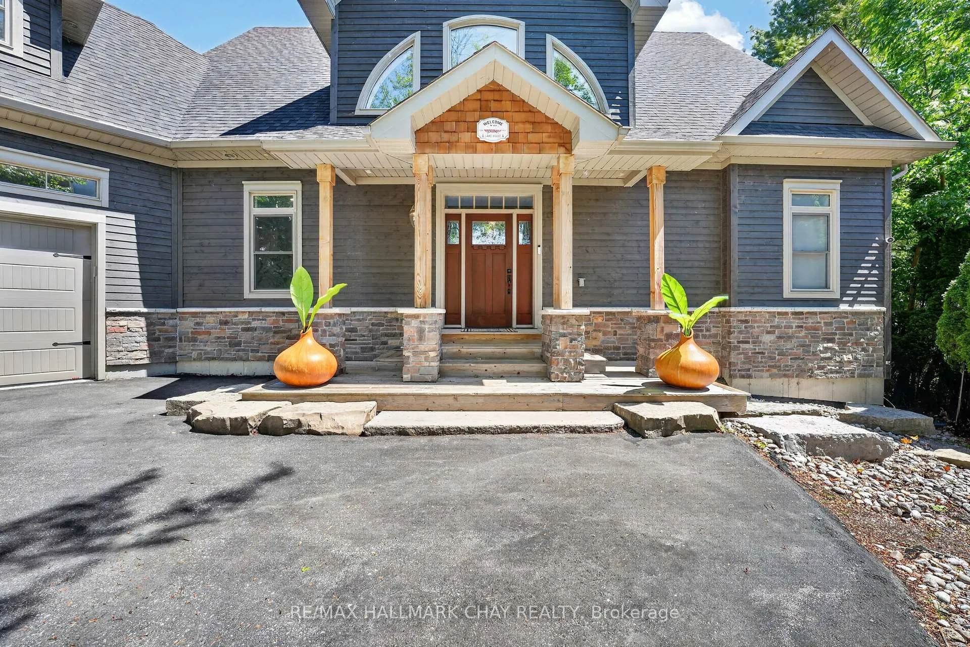 Photo 11 of 465 Mooney Crescent, Orillia — HOMEH