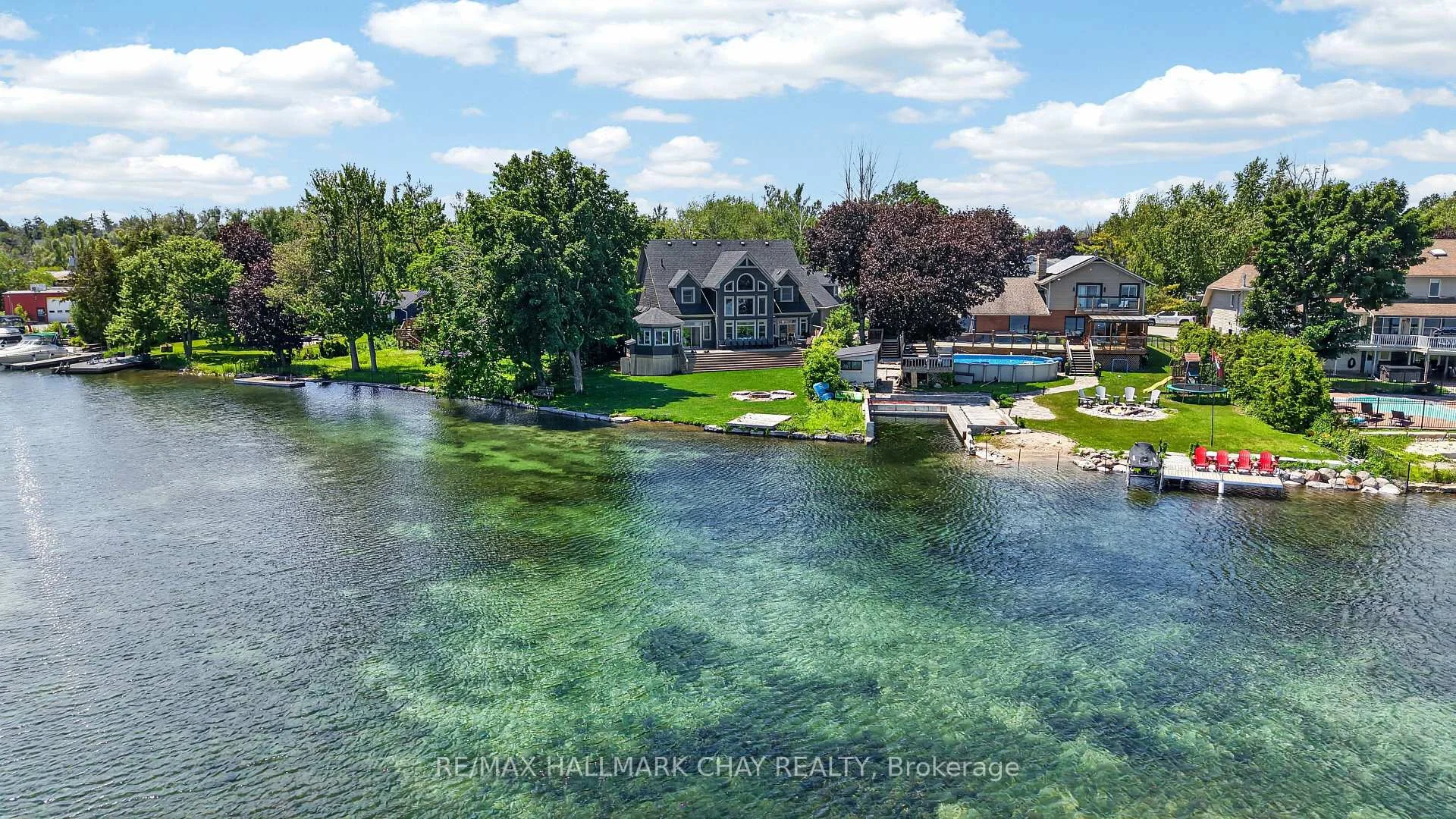 Photo 3 of 465 Mooney Crescent, Orillia — HOMEH