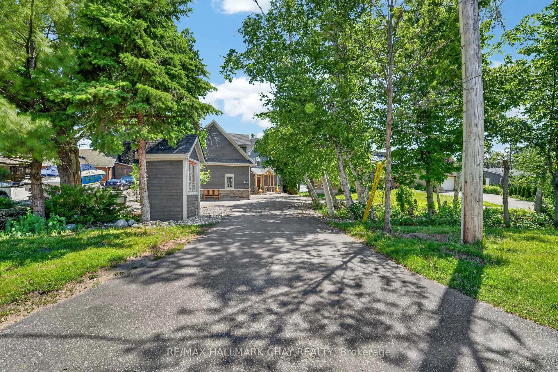 Photo 8 of 465 Mooney Crescent, Orillia — HOMEH